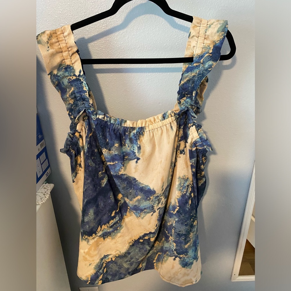 Beautiful Brand New Daisy, Ruffled Strap Top by LulaRoe